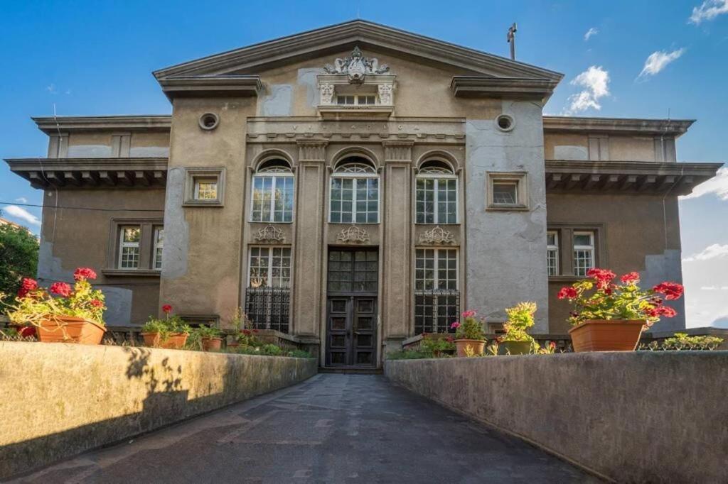 Apartment Royal Studio غييكا المظهر الخارجي الصورة